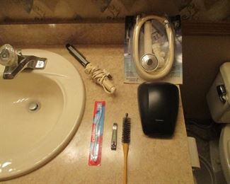 Bathroom items 