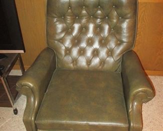 Vinyl recliner 