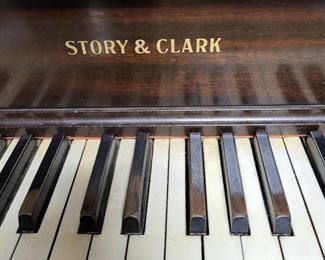Story and Clark upright piano in excellent condition 