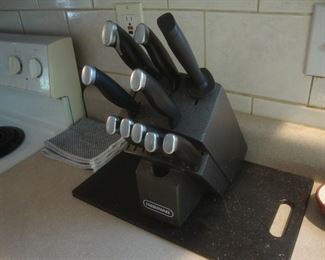 Set of Farberware knives