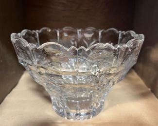 Cut glass crystal bowl. 