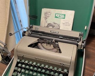 Royal Green Vintage Typewriter