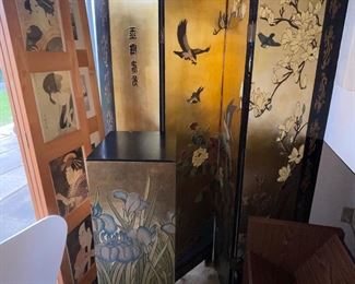 Gold and Black Lacquer Chinoiserie Asian Room Divider, Gold Iris Asian Plant/Vase Pedestal