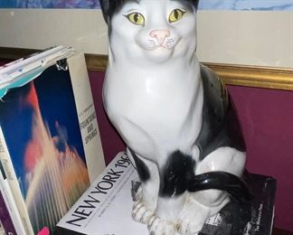 Italian Porcelain Cat Statue, New York 1960 Book