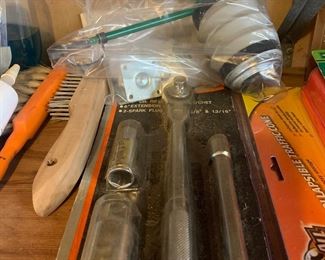 Sockets and Socket Wrenches