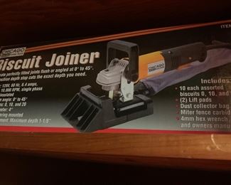 Biscuit jointer