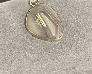 Vintage bulls eye agate pendant