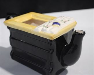 Vintage Decorative Worlds Treadle Tea Pot