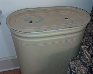 Tin Laundry Hamper/Waste Basket