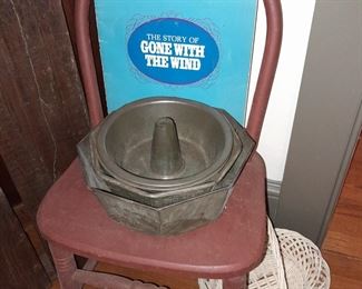 Vintage Tin Bundt Pans