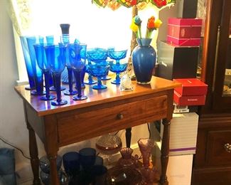 primitive table with turned legs, beautiful tiffany style stained glass lamp 27" tall-rose pattern