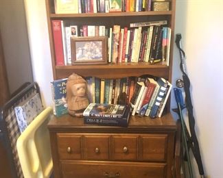 book case and lots of books
