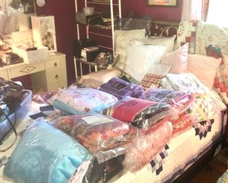 blankets and quilts