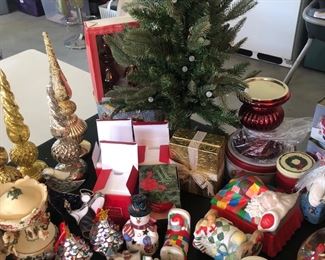 Christmas music boxes