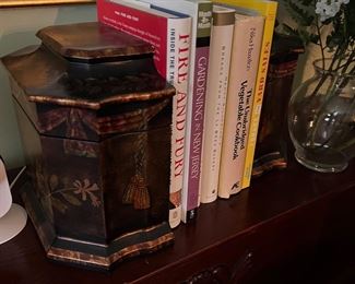 Box bookends
