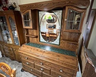 Dresser w/ mirror and drawers (matches headboard, end tables)