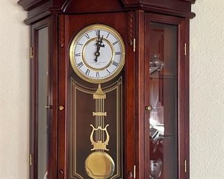 Westminster Whittington Quartz chime wall clock w/ curio