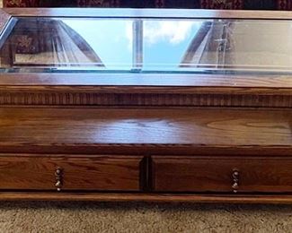 Coffee Table glass top, drawers in bottom
