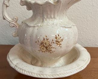 White Pitcher & Wash Basin