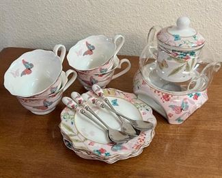 YBK Tech Fine China: Teapot & Infuser China & Glass/Teacup, Saucer and Spoon x4)