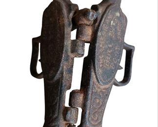 The  American Bull Dog boot jack