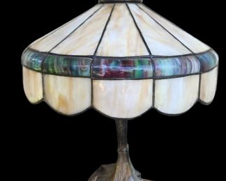 Tiffany Style stained glass antique lamp