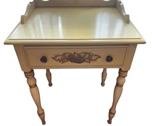 Ethan Allen entry table