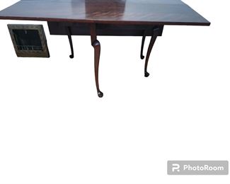 A Beautiful Cherry Queen Anne table 