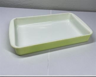Green Pyrex baking dish