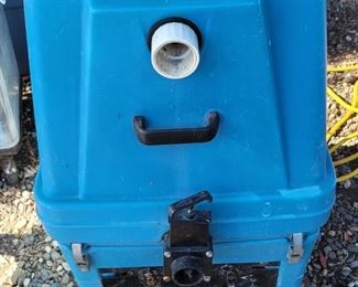 Portable rug machine