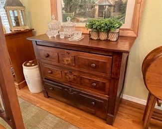 vintage chest of drawers