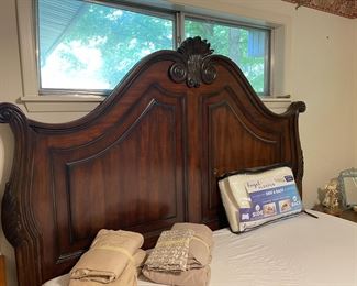 king bed with or without mattress