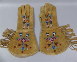 Pair Native beaded gauntlets (2 pairs)