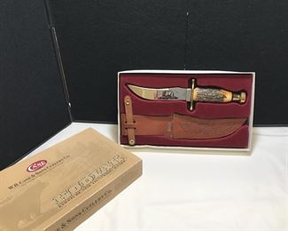 Lot # : 3 - Knife - 1997 Case Kodiak Fixed Blade Stag Handle
by W.R. Case & Sons Cutlery Co., 10 1/2" overall length comes with sheath, in original box, Material: Stainless, Knife has not been sharpened beyond factory sharpening