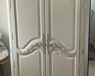 French Provincial Bedroom Suite