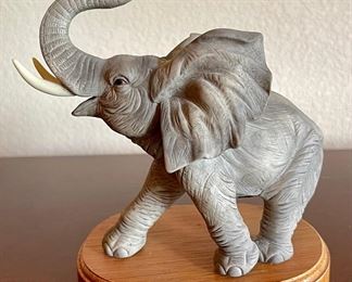 Andrea By Sadek Porcelain Elephant On Wood Base 6015