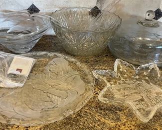 Crystal And Glass -mikasa Holiday Plate, Punch Bowl With Ladle, Chip And Dip Bowl With Lid, Large Serving Bowl