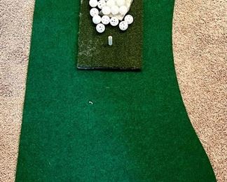 Indoor Golf Putting Mat With Practice Balls
