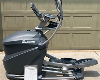 Octane Fitness Q37E Elliptical With Power Cable And Manual
