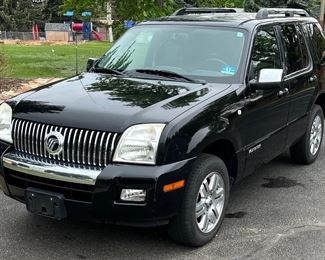 2008 Mercury Mountaineer Premier Sport Utility 4D 4.6L V8 - 173,575 Miles - Clean Title With 2 Keys And Fob 