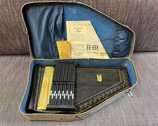 1940's Oscar Schmidt International Auto Harp