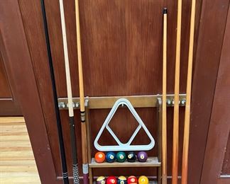 Wall Billiards Cue and Ball Rack