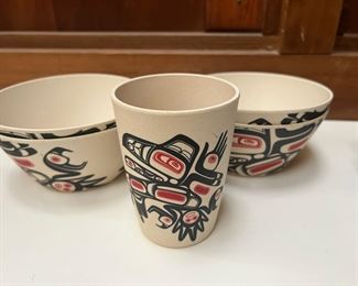 Set of 5 Running Raven Bamboo Cup and Bowls

