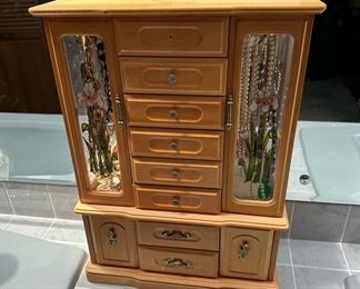 Standing Jewelry Cabinet/Case