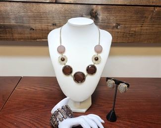 Brown Circle Dangle Necklace Accessories