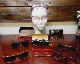 Lot Of Vintage Sunglasses Eye Glasses