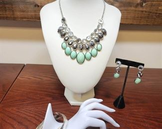 Mint Green Dangle Necklace Accessories
