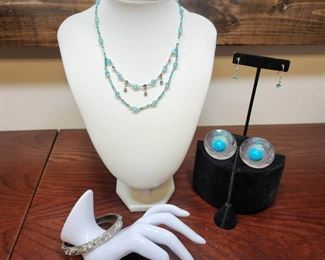 Turquoise Color Drop Necklace With Earrings Bracelet