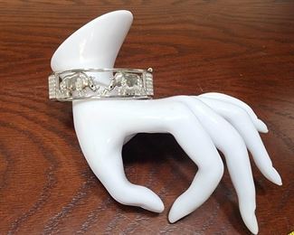 Vintage Butler Signed Rhino Bracelet With Safety Clasp Chain