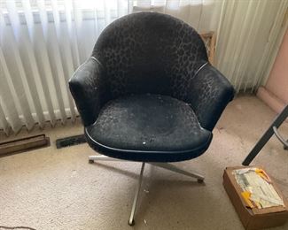 MCM Fuzzy Chair